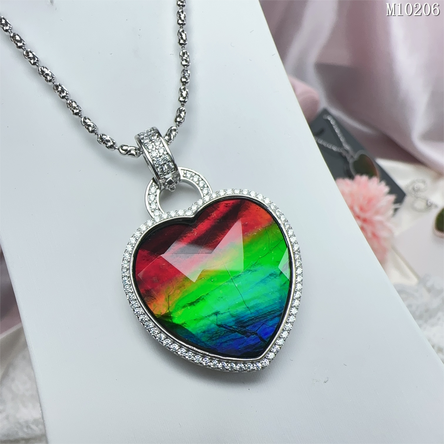 斑彩水晶