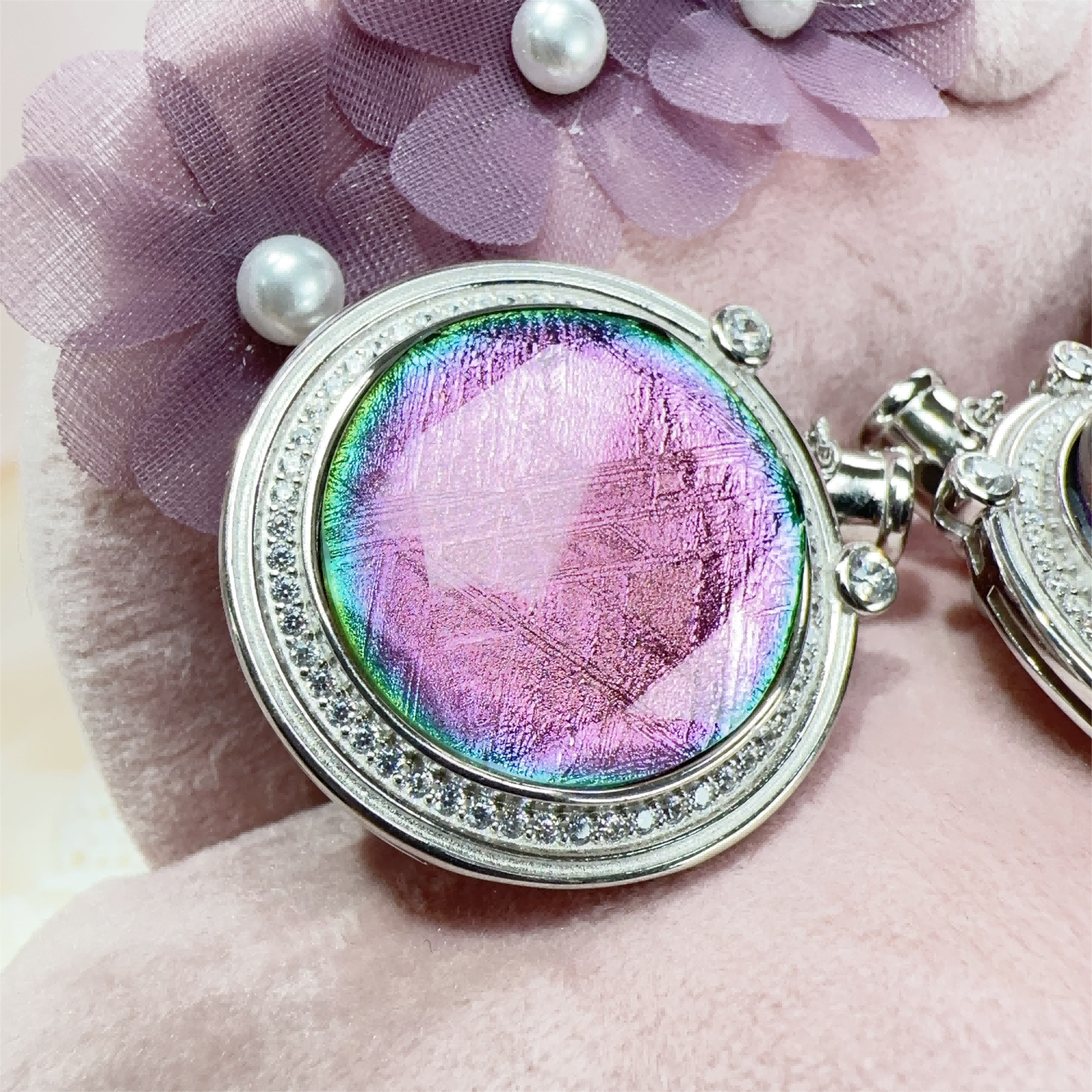 天然水晶| 水晶| ​幻彩天鐵吊墜25 mm | 晶緣軒Crystal hint